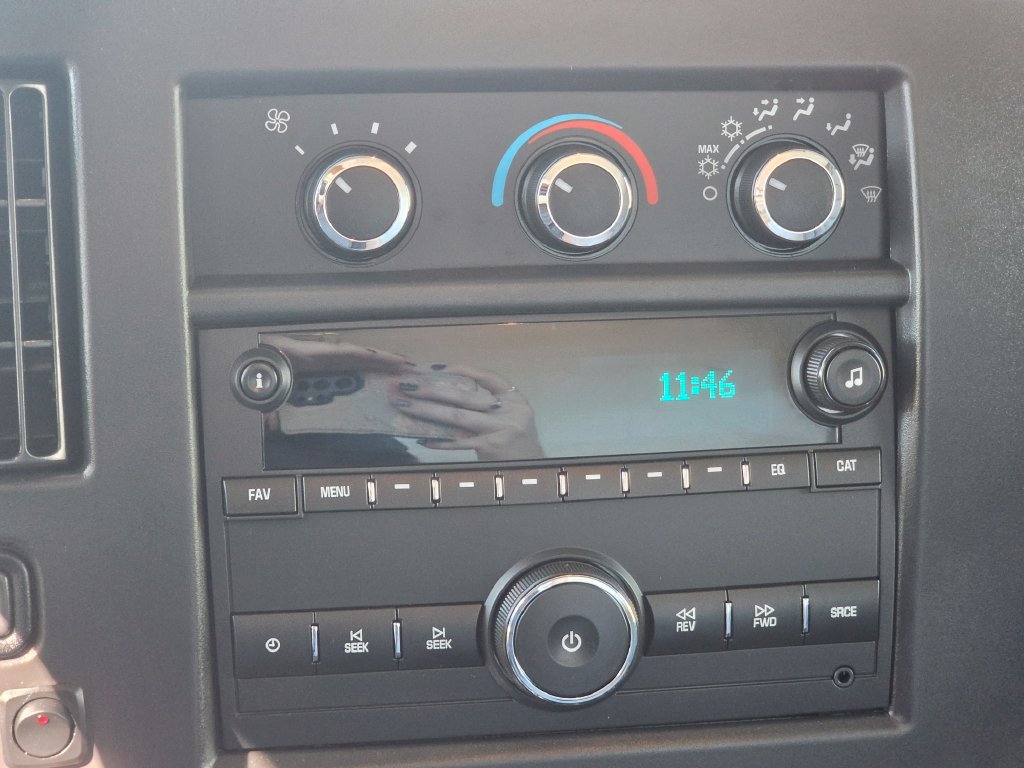 Used 2024 GMC Savana 3500 w/ Power Convenience Package RWD image 26