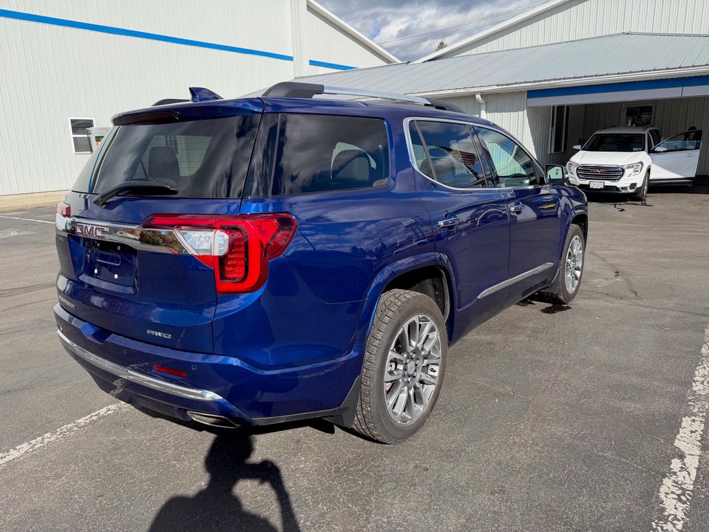 Used 2023 GMC Acadia Denali AWD/4WD image 7