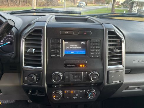 Used 2018 Ford F250 XLT image 30