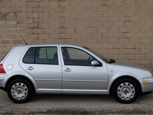 Used 2005 Volkswagen Golf GL image 24