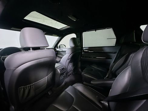 Used 2024 Hyundai Palisade Calligraphy FWD image 13