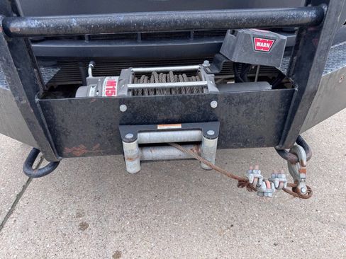 Used 2015 Ford F550 4x4 Regular Cab Super Duty image 4