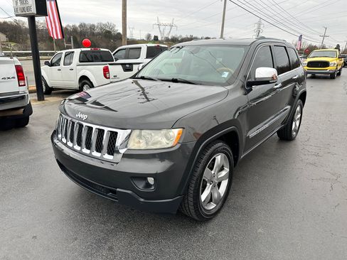 Used 2011 Jeep Grand Cherokee Overland image 8