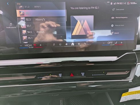 New 2026 BMW 530i xDrive w/ M Sport Package image 23