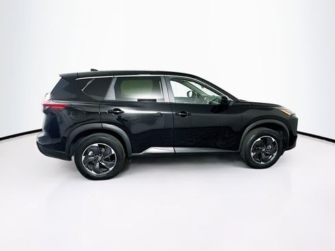 Used 2024 Nissan Rogue SV image 10