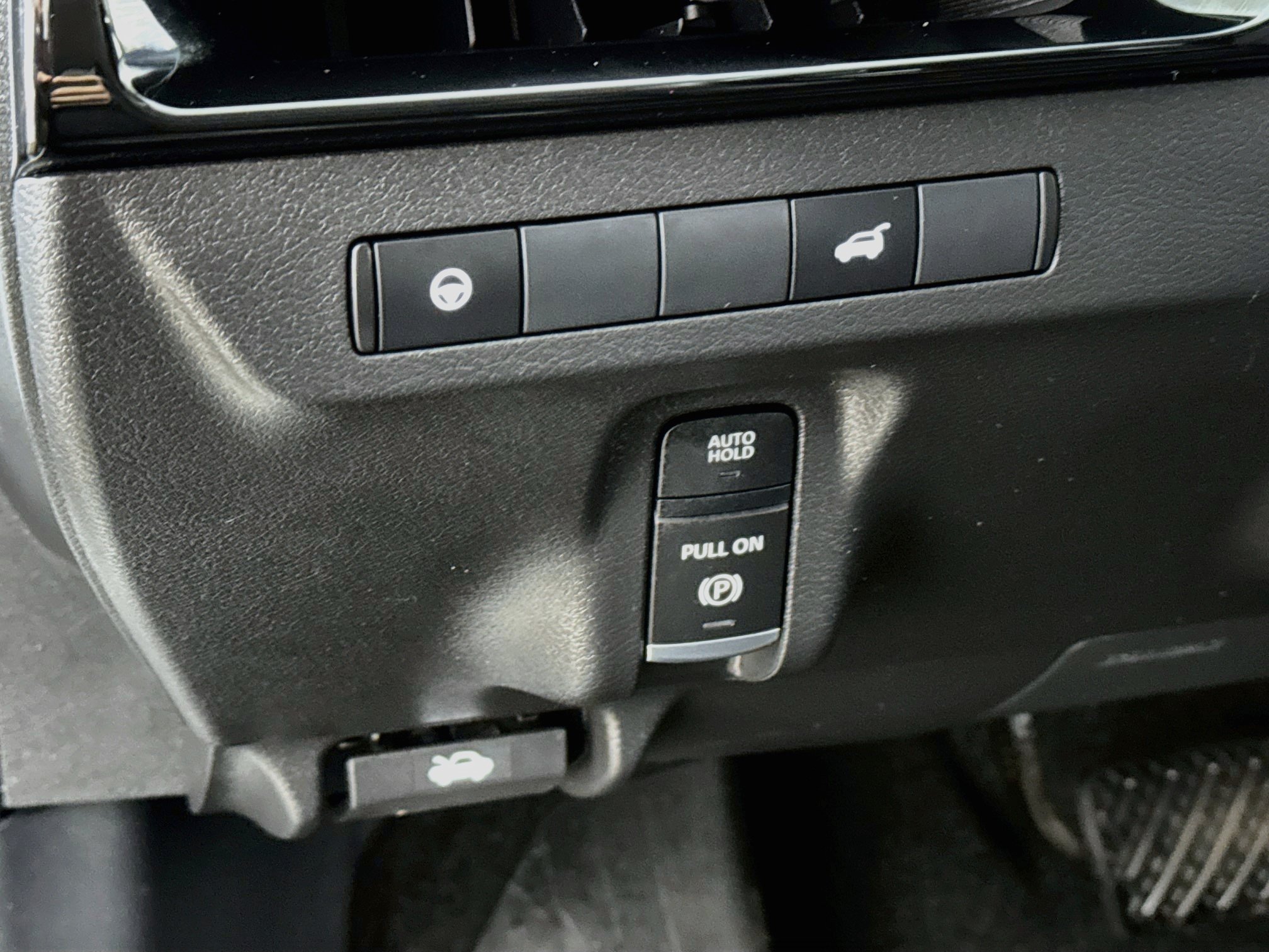 Used 2025 Nissan Murano SV AWD/4WD image 13