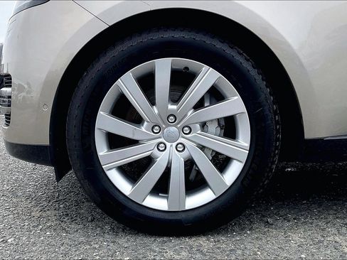 Used 2025 Subaru Forester Touring AWD/4WD image 11