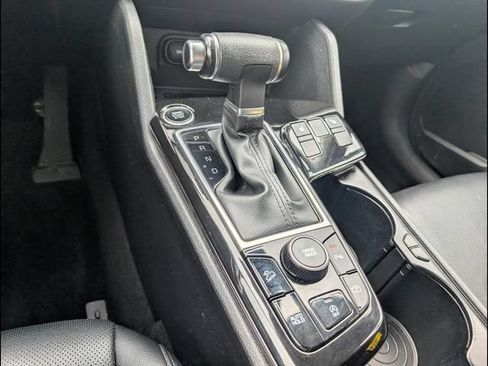 Used 2023 Kia Sportage EX FWD image 13