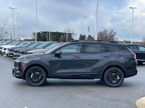 New 2026 Kia Sportage X-Line w/ X-Line Technology Package AWD/4WD image 4