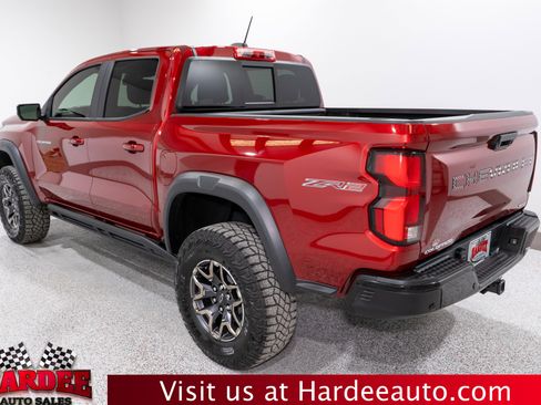 Used 2025 Chevrolet Colorado ZR2 w/ Technology Package image 3