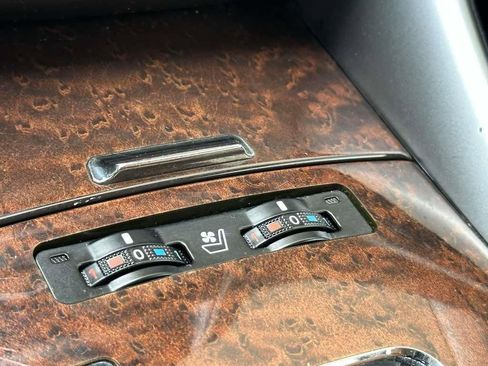 Used 2015 Lexus IS 250C w/ Luxury Package RWD image 17
