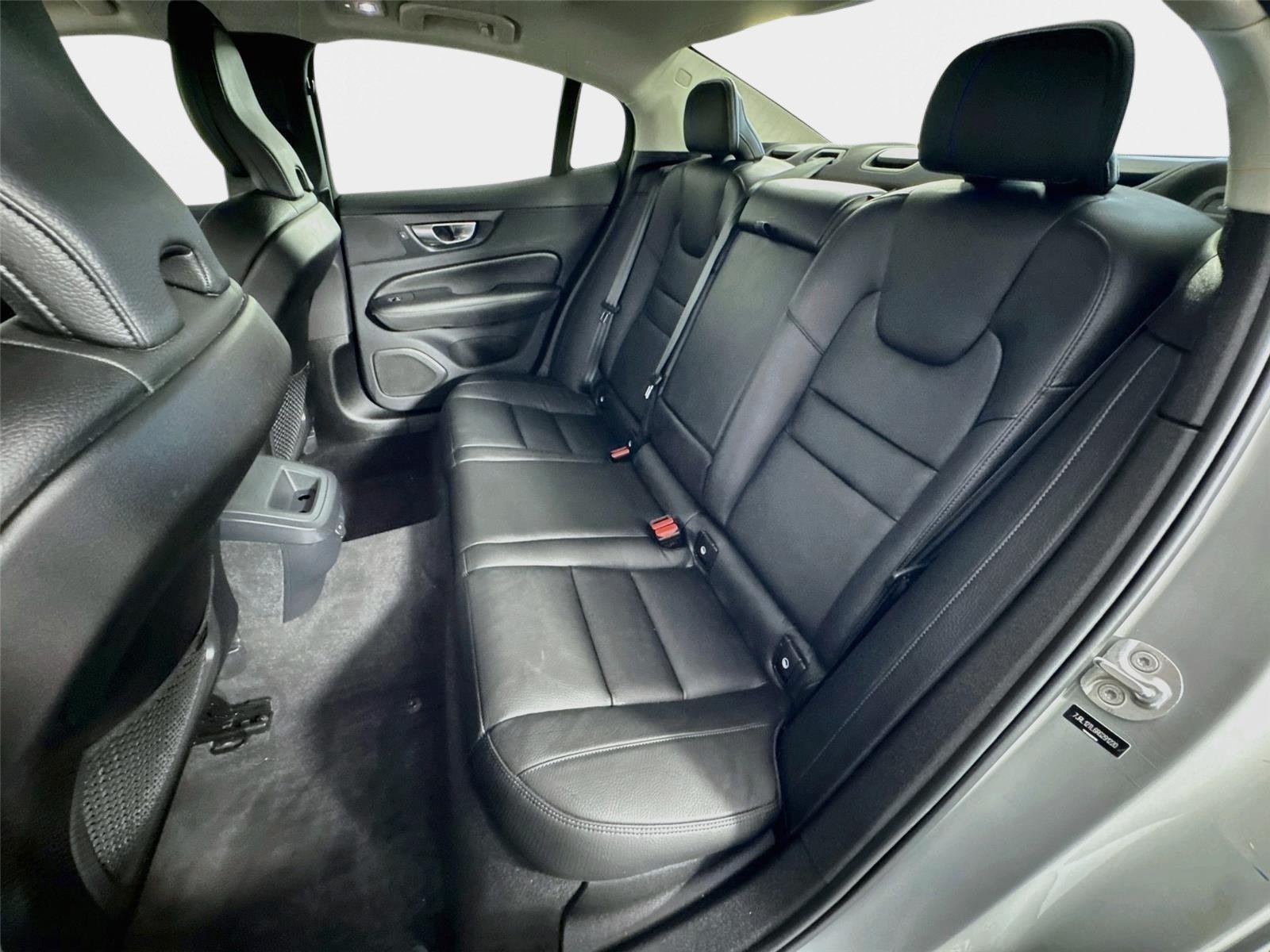 Used 2024 Volvo S60 B5 Plus w/ Protection Package Premier AWD/4WD image 23