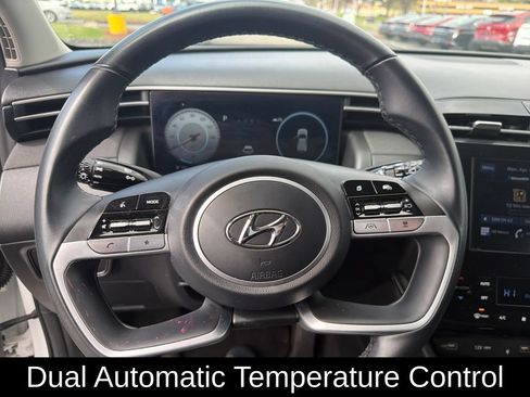 Used 2023 Hyundai Tucson SEL w/ Convenience Package AWD/4WD image 16