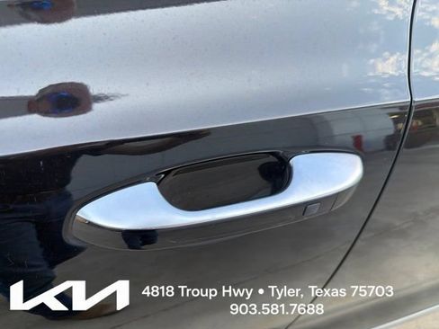 Certified 2022 Kia Telluride SX FWD image 6