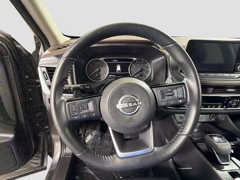 Used 2023 Nissan Rogue SV w/ SV Premium B Package AWD/4WD image 13