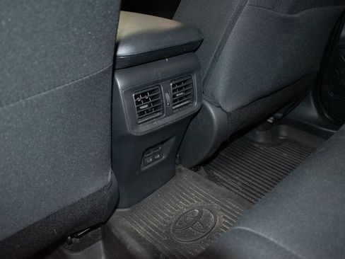 Used 2024 Toyota RAV4 XLE AWD/4WD image 25