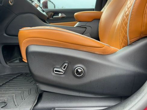 Used 2022 Chrysler Pacifica Pinnacle image 14