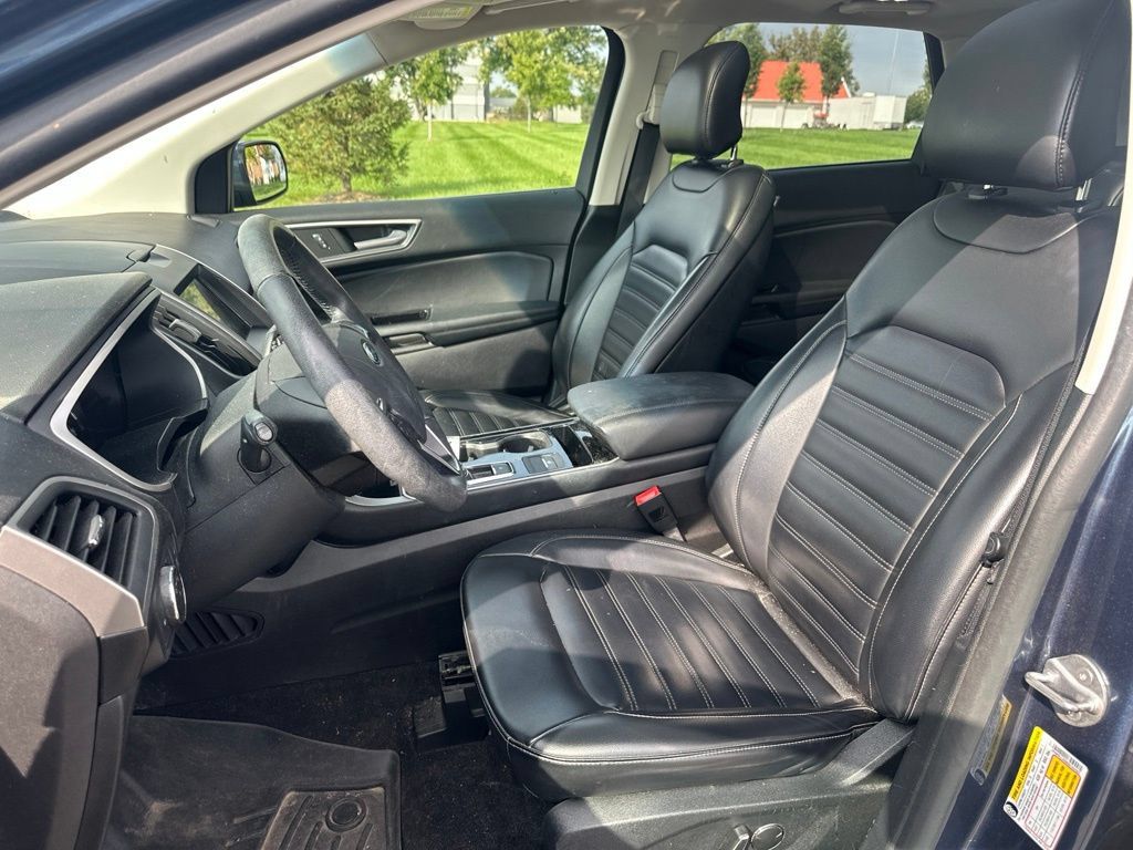 Used 2019 Ford Edge SEL w/ Equipment Group 201A FWD image 15