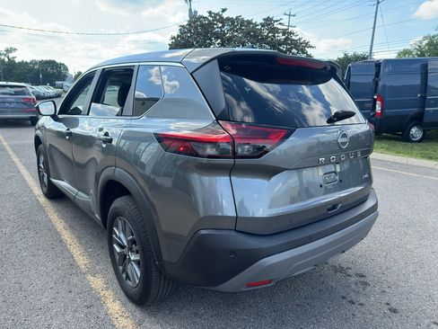 Used 2023 Nissan Rogue S AWD/4WD image 6
