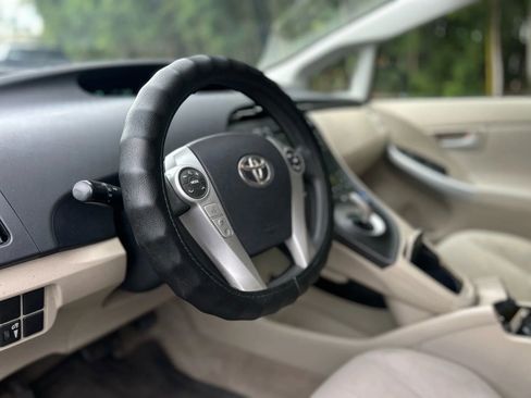Used 2011 Toyota Prius Three image 12
