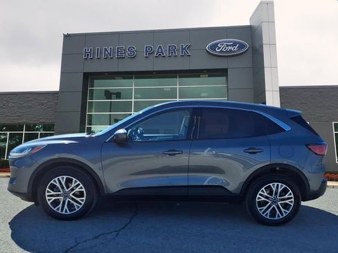 Used 2022 Ford Escape SEL w/ Technology Package image 4