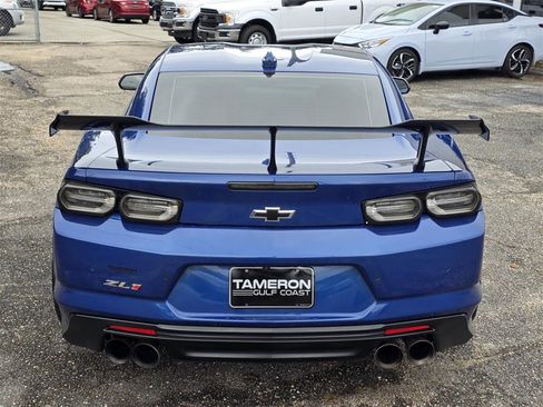 Used 2022 Chevrolet Camaro ZL1 image 4