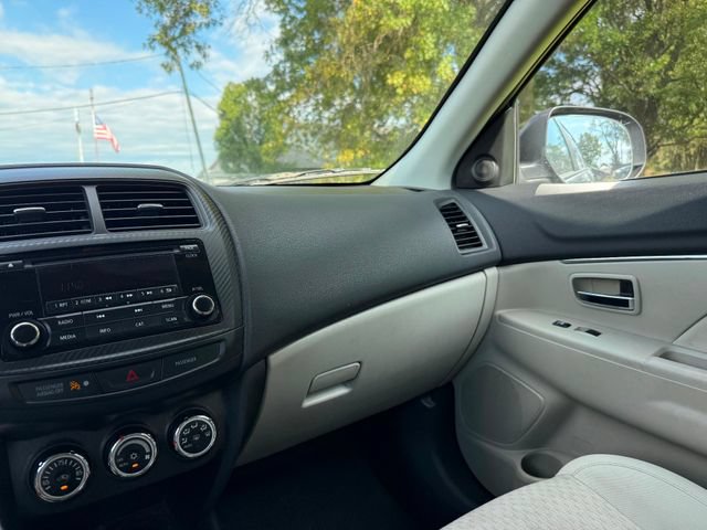 Used 2017 Mitsubishi Outlander Sport ES AWD/4WD image 10