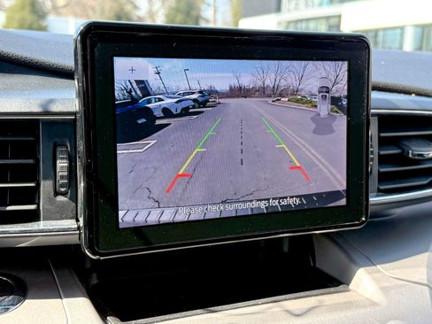 Used 2023 Ford Explorer XLT w/ Equipment Group 202A image 20