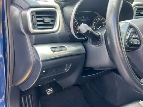 Used 2021 Nissan Maxima 3.5 SV w/ Floor Mat Group FWD image 13