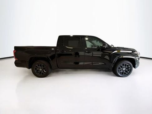 Used 2024 Toyota Tundra Platinum AWD/4WD image 7