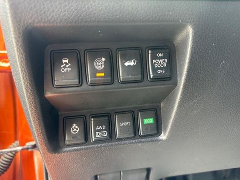 Used 2017 Nissan Rogue SL AWD/4WD image 31