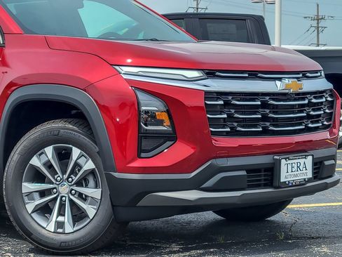 New 2027 Chevrolet Equinox LT w/ Convenience Package II AWD/4WD image 2