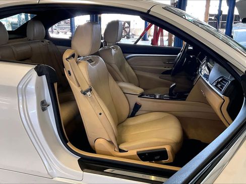 Used 2015 BMW 428i Convertible image 8