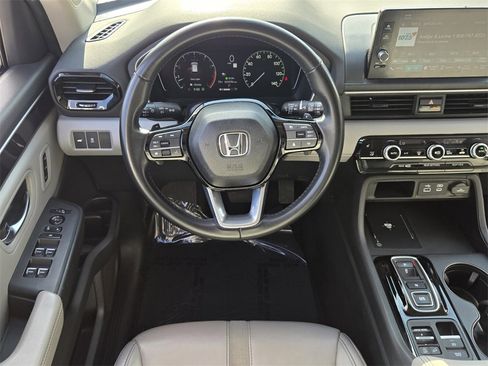 Certified 2024 Honda Pilot EX-L image 12