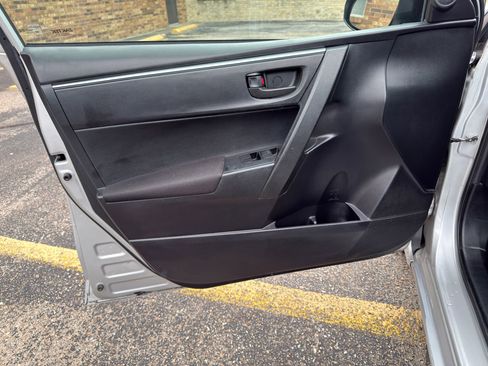 Used 2016 Toyota Corolla L FWD image 23