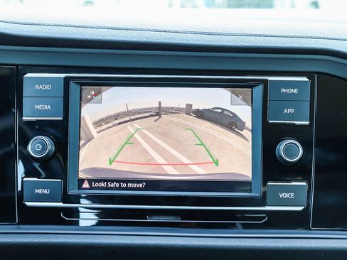 Used 2020 Volkswagen Jetta R-Line w/ R-Line Cold Weather Package image 24