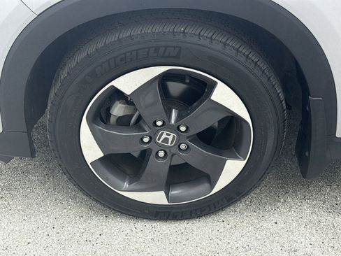 Used 2018 Honda HR-V EX image 41