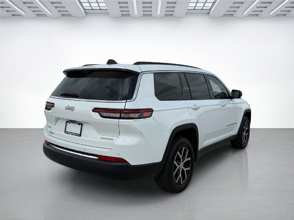 Used 2024 Jeep Grand Cherokee L Limited w/ Luxury Tech Group II AWD/4WD image 3