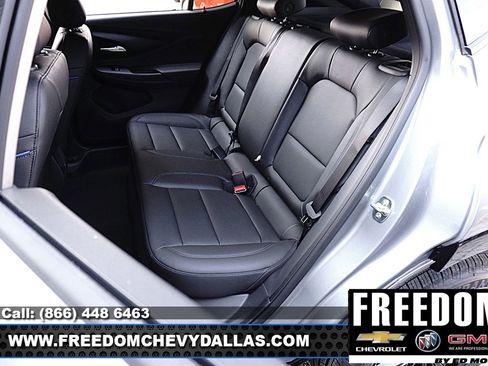 New 2026 Buick Envista Sport Touring image 14