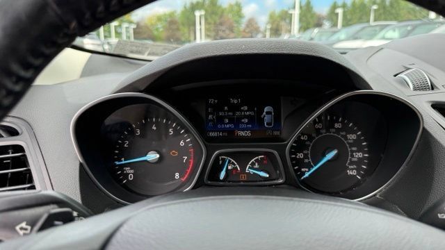 Used 2017 Ford Escape SE w/ Equipment Group 201A AWD/4WD image 11