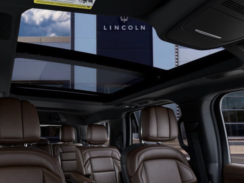 New 2027 Lincoln Navigator Reserve AWD/4WD image 22