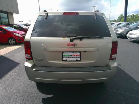 Used 2007 Jeep Grand Cherokee Laredo image 2