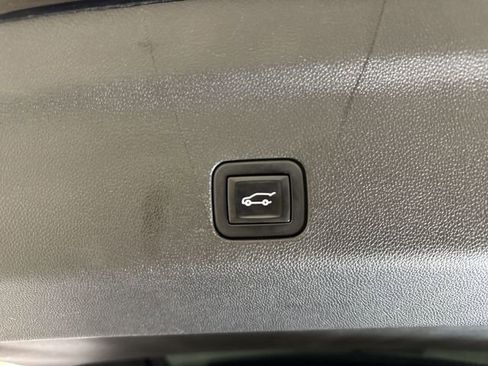 Used 2022 Chevrolet Tahoe Premier image 30