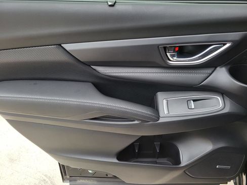 Certified 2025 Subaru Ascent Limited AWD/4WD image 13