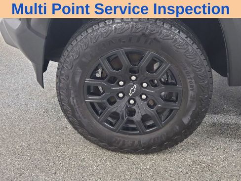 Used 2023 Chevrolet Colorado Trail Boss image 12