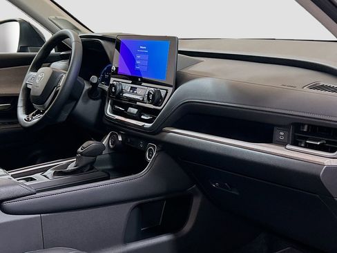 New 2026 Toyota Grand Highlander AWD Hybrid image 31