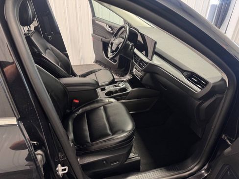 Used 2024 Ford Escape Platinum AWD/4WD image 15