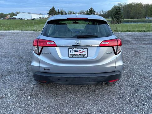 Used 2021 Honda HR-V LX image 4