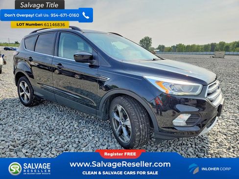 Used 2017 Ford Escape SE w/ Equipment Group 201A FWD image 5