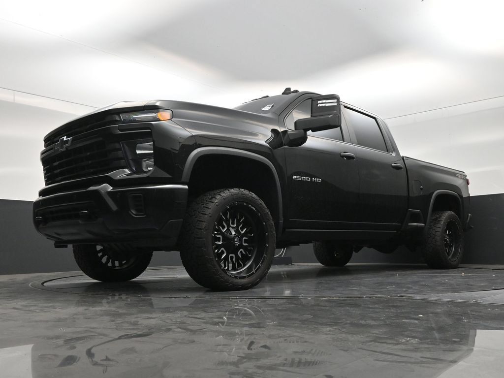 Used 2025 Chevrolet Silverado 2500 Custom w/ Custom Value Package AWD/4WD image 19